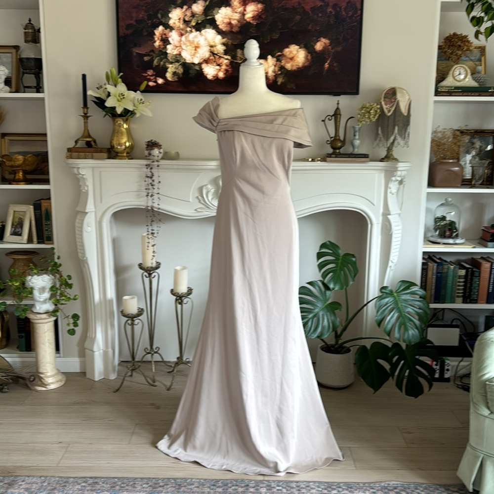 La Femme 29537 Fitted Off Shoulder Evening Dress - Picture 4 of 9
